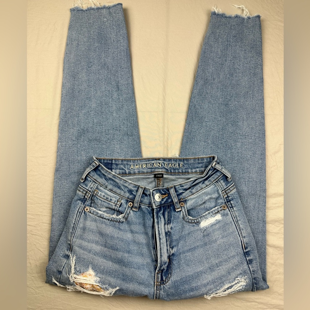 American Eagle distressed‎ Strigid Women's light Blue Jeans size 00R